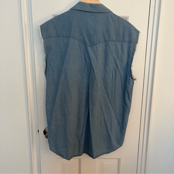 DISNEY Vintage Denim Goofy Vest Button Up Top Mickey Unlimited Fringe Large - Picture 5 of 5